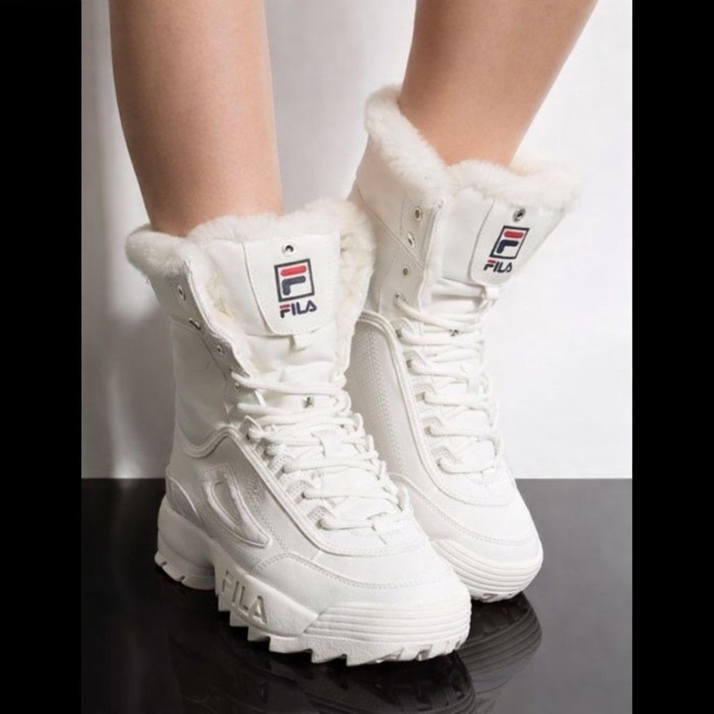 FILA New Women's Disruptor Shearling Boots US 8.5 Faux Fur Lined White Platform